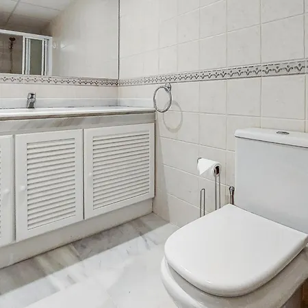 3 Bedroom Cozy In Malaga Holiday home